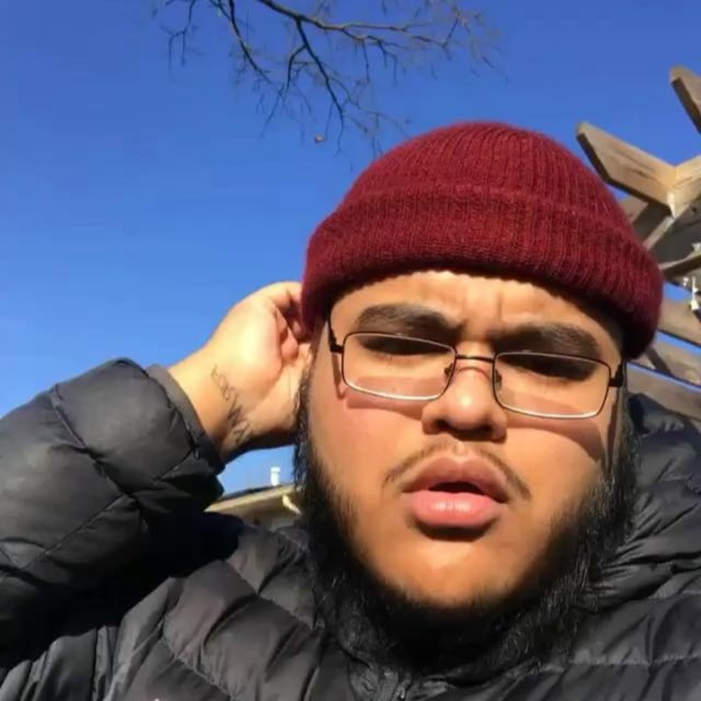 Meet your Posher, Adrian